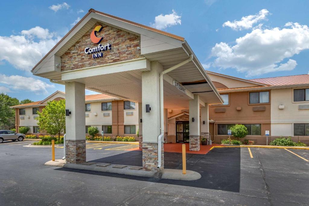 Comfort Inn Moline - Quad Cities - main image