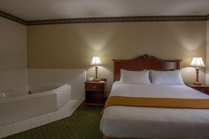 Holiday Inn Moncks Corner