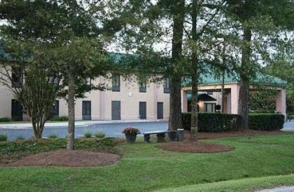 Moncks Corner Inn - image 2