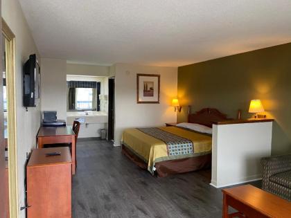 Faremont Inn  Suites