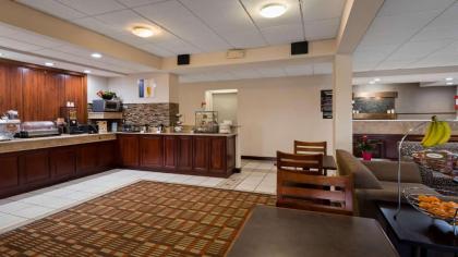 Best Western Monroe Inn - image 6