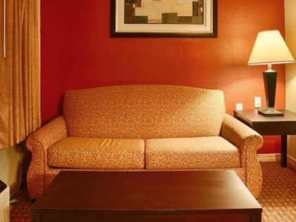 Best Western Airport Inn - image 12