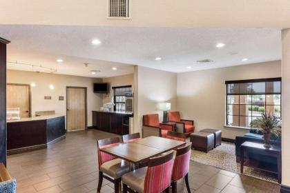 Comfort Suites Monroe - image 12