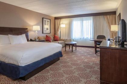 DoubleTree by Hilton Pittsburgh Monroeville Convention Center - image 10