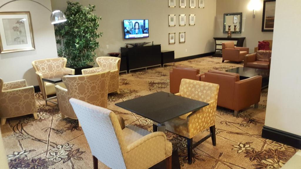 DoubleTree by Hilton Pittsburgh Monroeville Convention Center - image 6