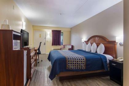 Rodeway Inn & Suites Monroeville-Pittsburgh - image 14