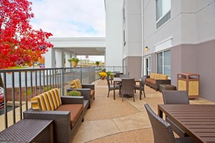 SpringHill Suites Pittsburgh Monroeville - image 11