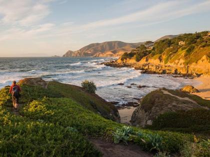 HI Point Montara Lighthouse - image 3