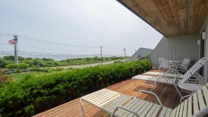 Beachcomber at Montauk - image 15