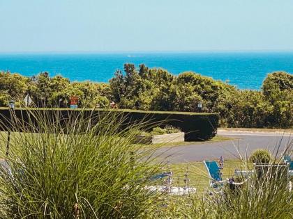 Hartman's Briney Breezes Beach Resort - image 7