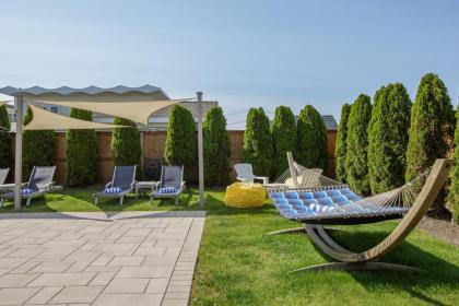 Aqualina Inn Montauk - image 3