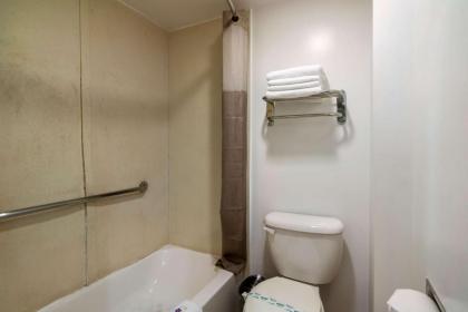 Motel 6 Monterey Park - image 4