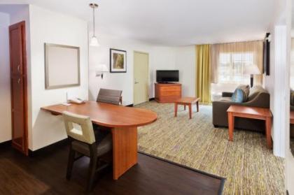 Candlewood Suites Eastchase Park an IHG Hotel - image 5