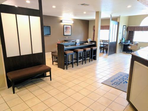 Microtel Inn and Suites Montgomery - image 5