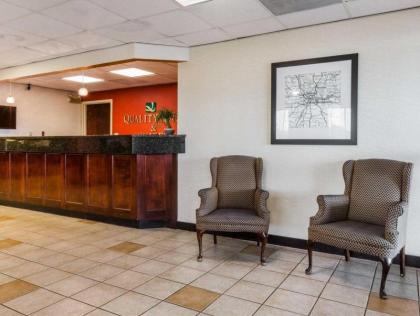 Econo Lodge Inn & Suites Montgomery - image 3