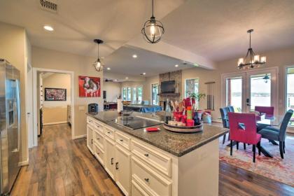 Lavish Lakefront House with Pool Table and Patio! - image 10