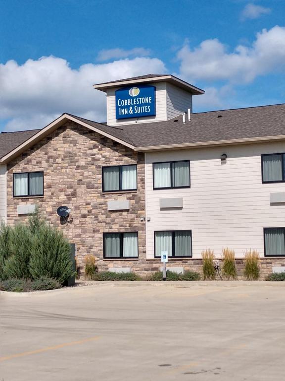 Cobblestone Inn & Suites - Monticello - image 6