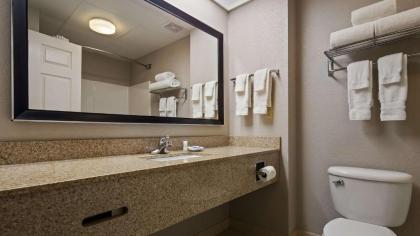 Best Western Lake Cumberland Inn - image 6