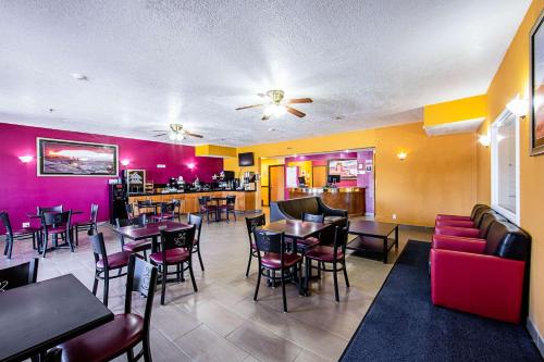 Rodeway Inn & Suites Monticello - image 3