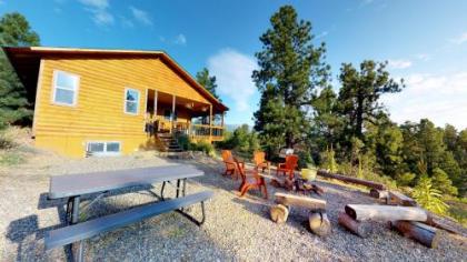 Africa Decorated Cabin Breakfast Deck overlooking the Canyon monticello Utah