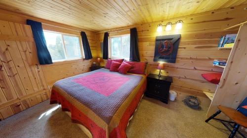 White Pine Cabin by Canyonlands Lodging - image 4