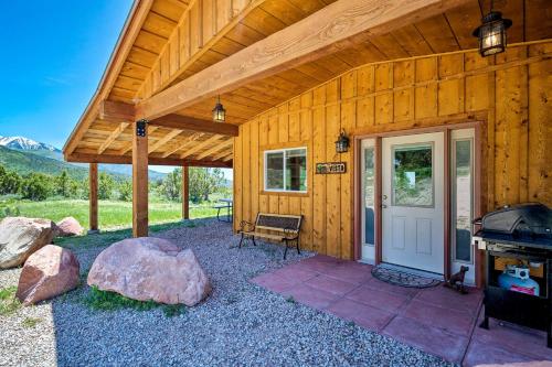 5-Acre Moab Studio with BBQ and Stunning Mtn Views - image 5