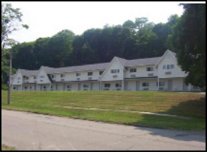 The Falls Motel - image 14