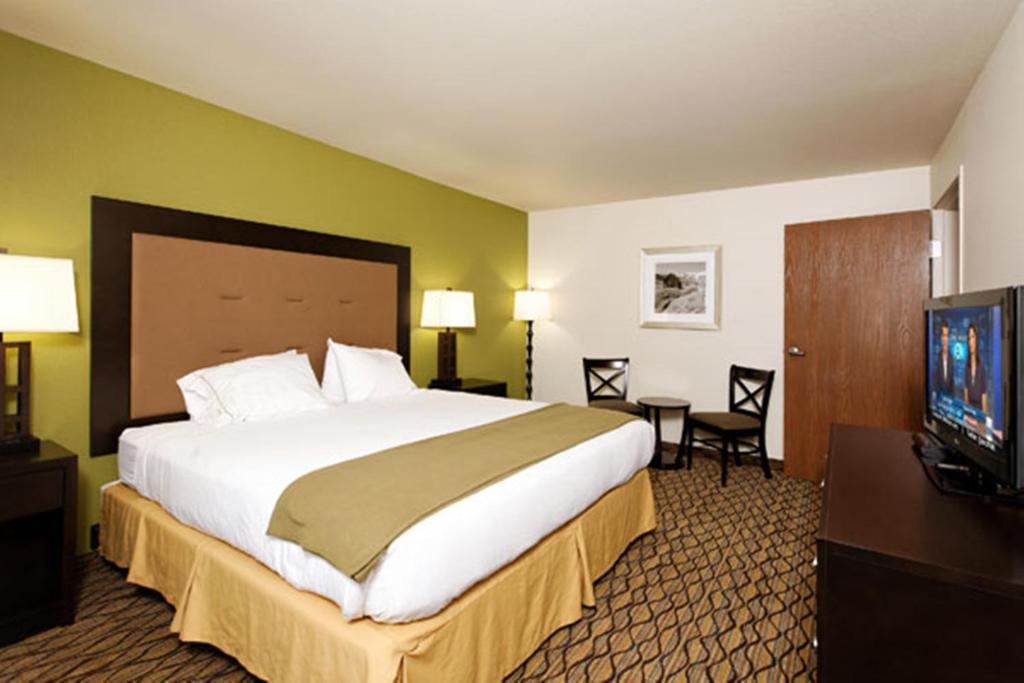 Holiday Inn Express Hotel & Suites Montrose - Townsend an IHG Hotel - image 2