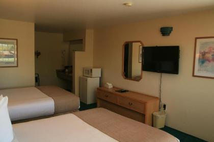 Black Canyon Motel - image 12