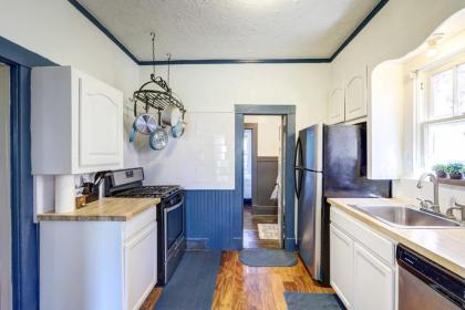 Charming Montrose Family Home Block to Dtwn! - image 10