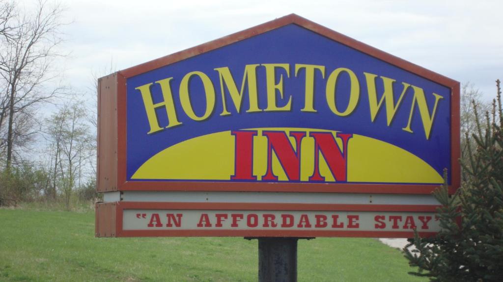 Hometown Inn - main image