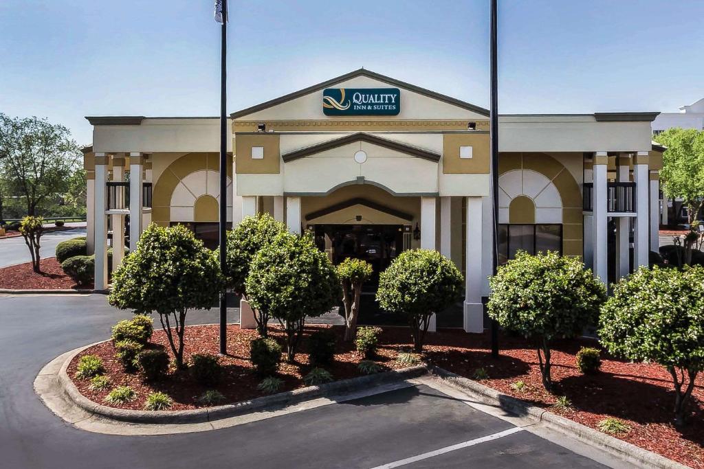 Quality Inn & Suites Mooresville-Lake Norman - main image