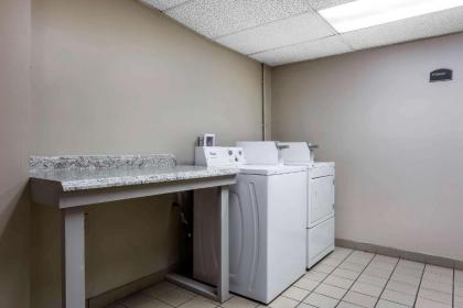 Quality Inn & Suites Mooresville-Lake Norman - image 9