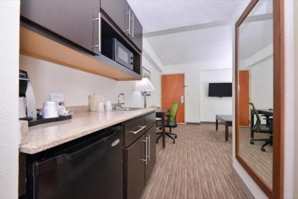 Holiday Inn Express Hotel & Suites Mooresville - Lake Norman an IHG Hotel - image 15