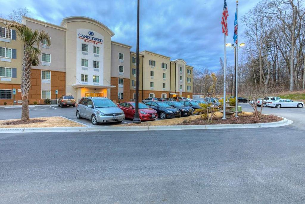 Candlewood Suites - Mooresville Lake Norman an IHG Hotel - image 7