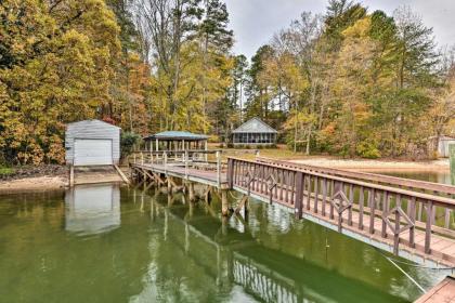 Pet-Friendly Lake Norman Cottage Swim Boat Fish - image 13