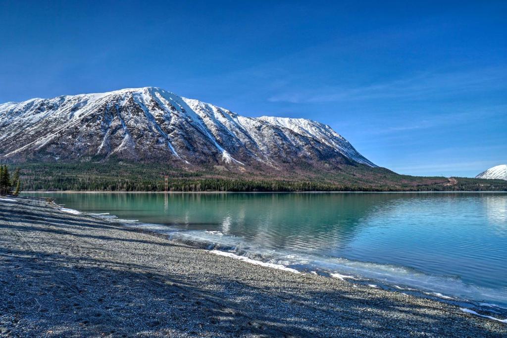 Peaceful Mountain-View Home - Walk to Kenai Lake! - main image