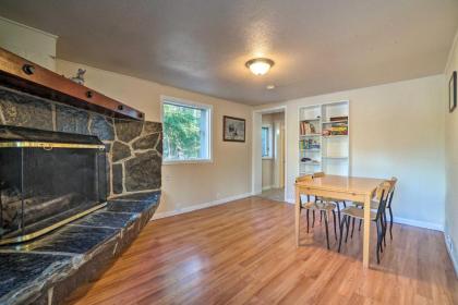 Peaceful Mountain-View Home - Walk to Kenai Lake! - image 14