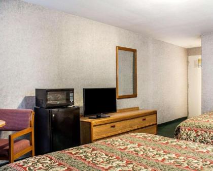 Rodeway Inn Moosic - Scranton - image 8