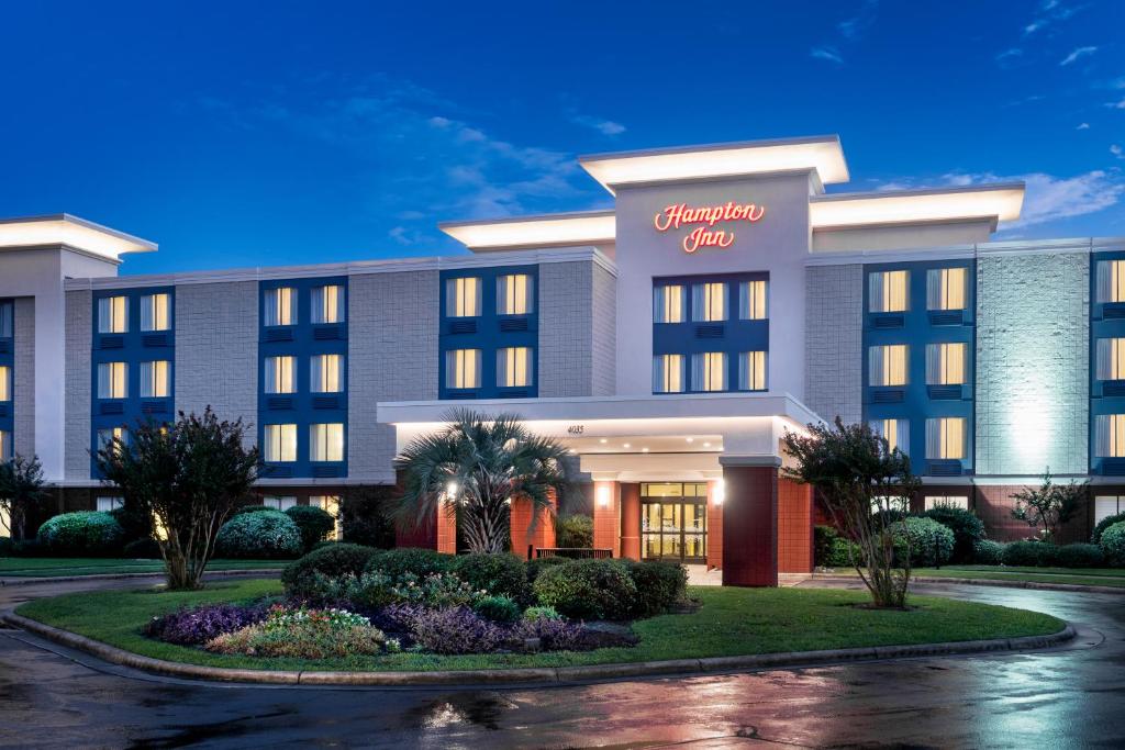 Hampton Inn Morehead City - image 2