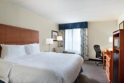 Hampton Inn Morehead City - image 9