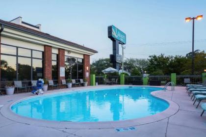 Quality Hotel Morehead City near Atlantic Beach - image 10