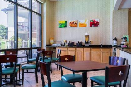 Quality Hotel Morehead City near Atlantic Beach - image 13