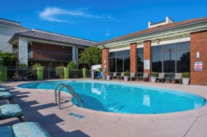 Quality Hotel Morehead City near Atlantic Beach - image 9