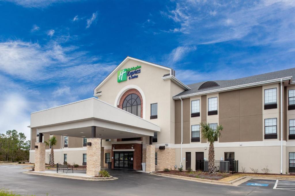 Holiday Inn Express Hotel & Suites Morehead City - main image