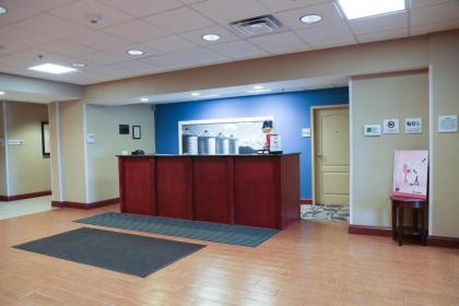 Hampton Inn Morehead - image 9