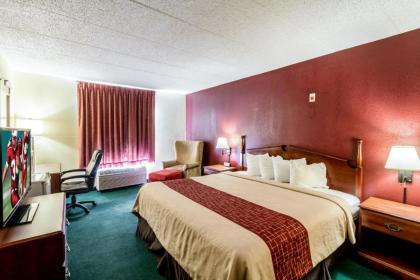 Red Roof Inn Morehead - image 9