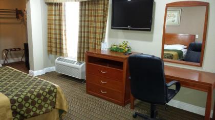 Regency Inn - image 10