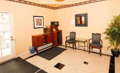 Regency Inn - image 4