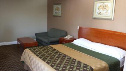 Regency Inn - image 6